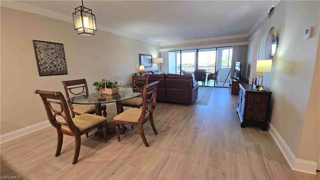 12945 Vanderbilt Dr #402 - Photo 7 of 39