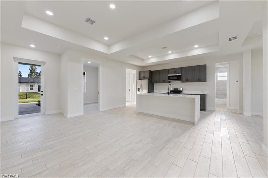 3008 23rd St Sw - Photo 6 of 10