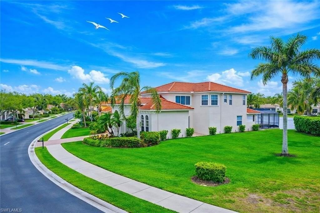 12730 Aviano Dr - Photo 5 of 43