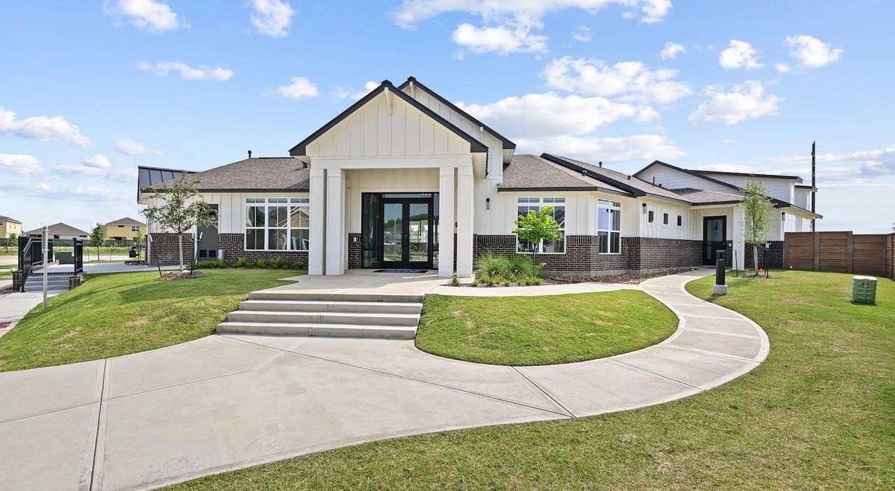 5103 Visionary Dr - Photo 6 of 8