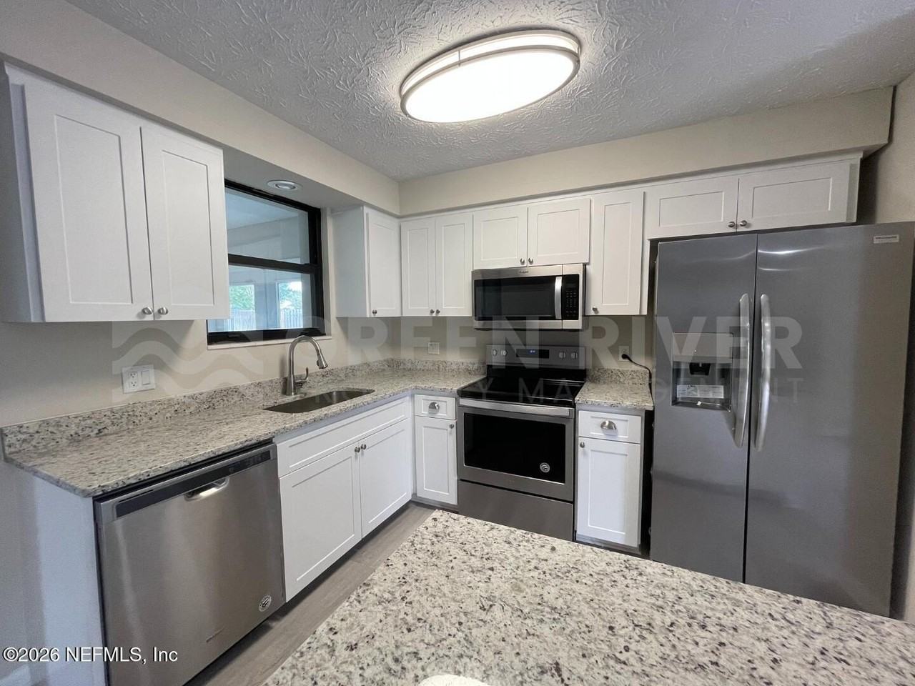 614 Charles Carrol St - Photo 5 of 20