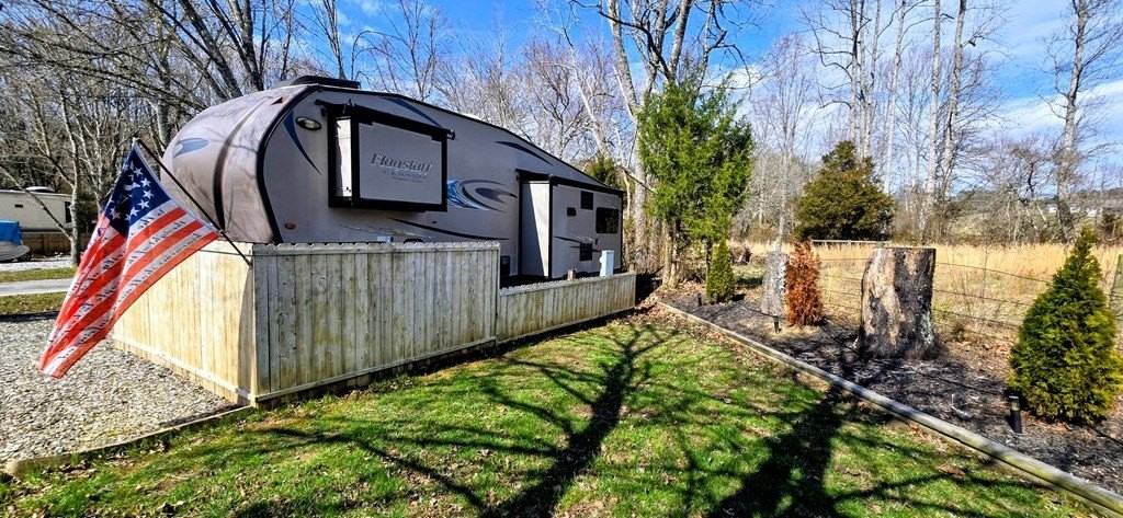 279 Conley Creek Cir - Photo 4 of 24