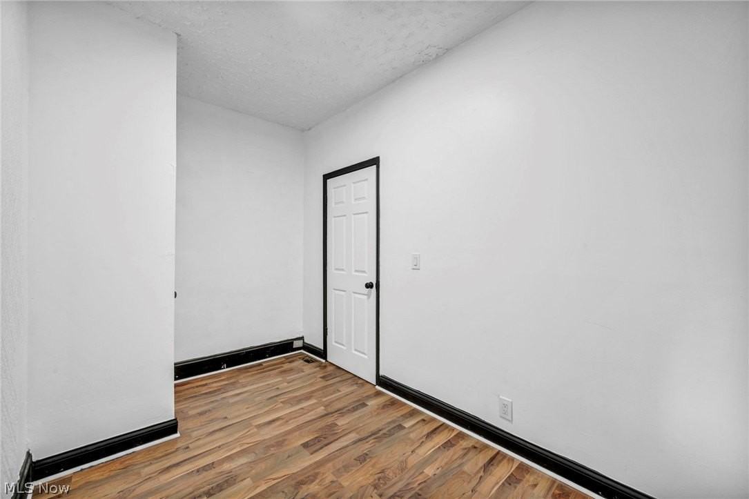 12001 Oakview Ave #DOWN - Photo 6 of 12