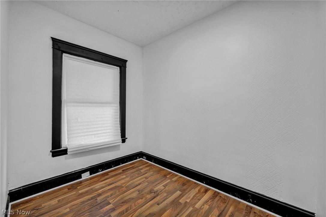 12001 Oakview Ave #DOWN - Photo 7 of 12