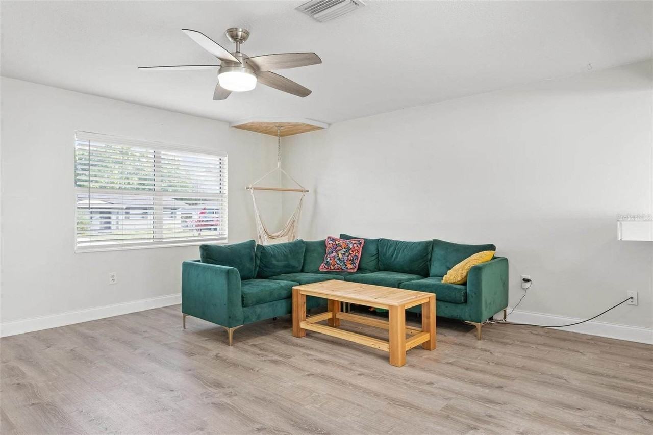 5120 Brookmeade Dr - Photo 6 of 29