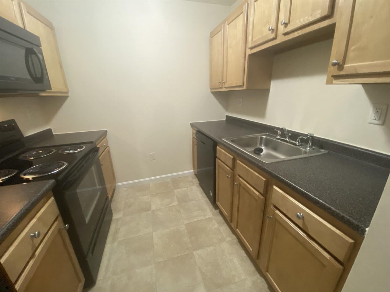 30 Sentinel Ct #108 - Photo 5 of 40