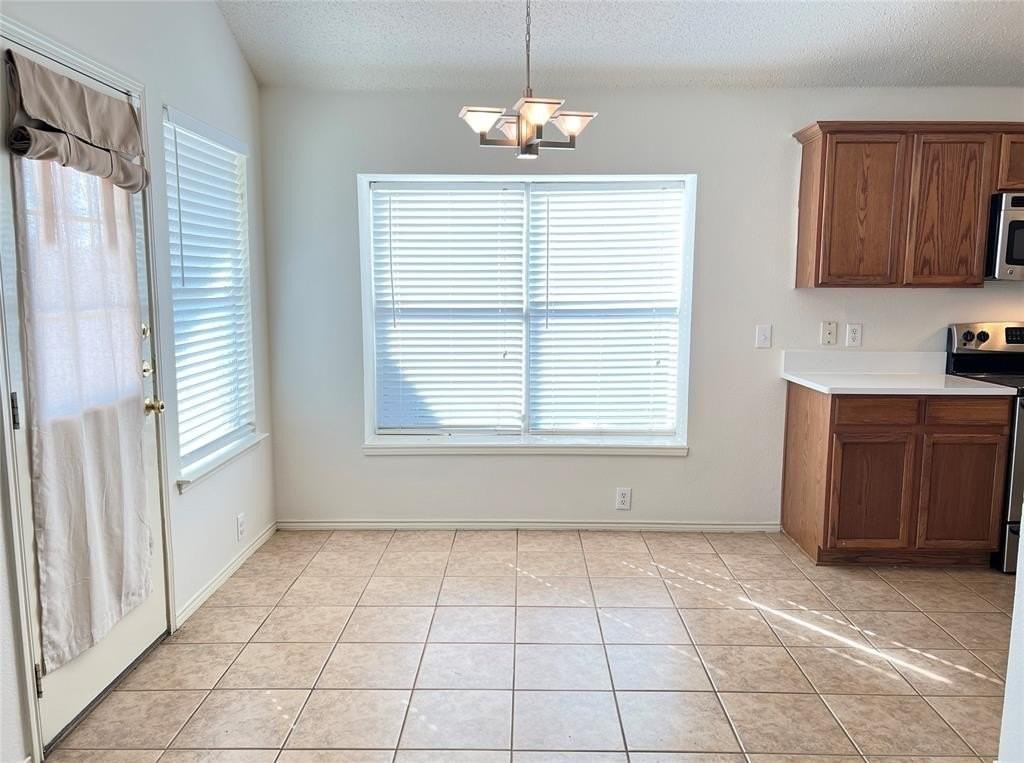 4701 Napa Valley Dr - Photo 7 of 19