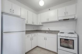 10205 Av Du Bois-De-Boulogne - Photo 1 of 1