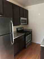 3104 W Ainslie St - Photo 1 of 1