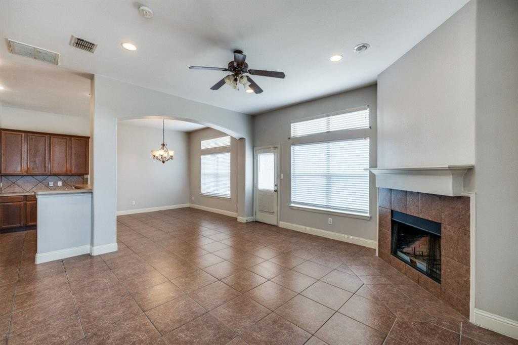 6659 Mountain Trl - Photo 3 of 25