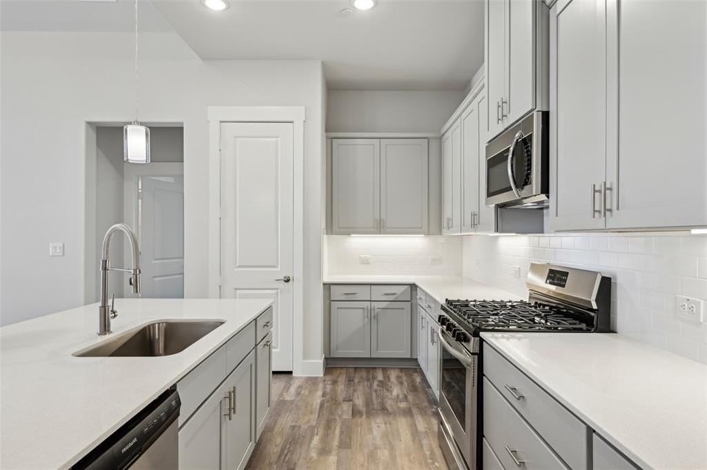 3155 Winter Rose Way #RR8 - Photo 5 of 40