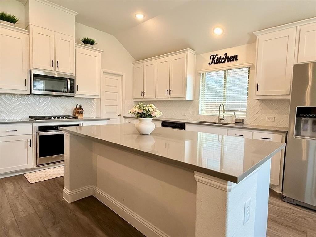 2211 Grassland Ave - Photo 3 of 23