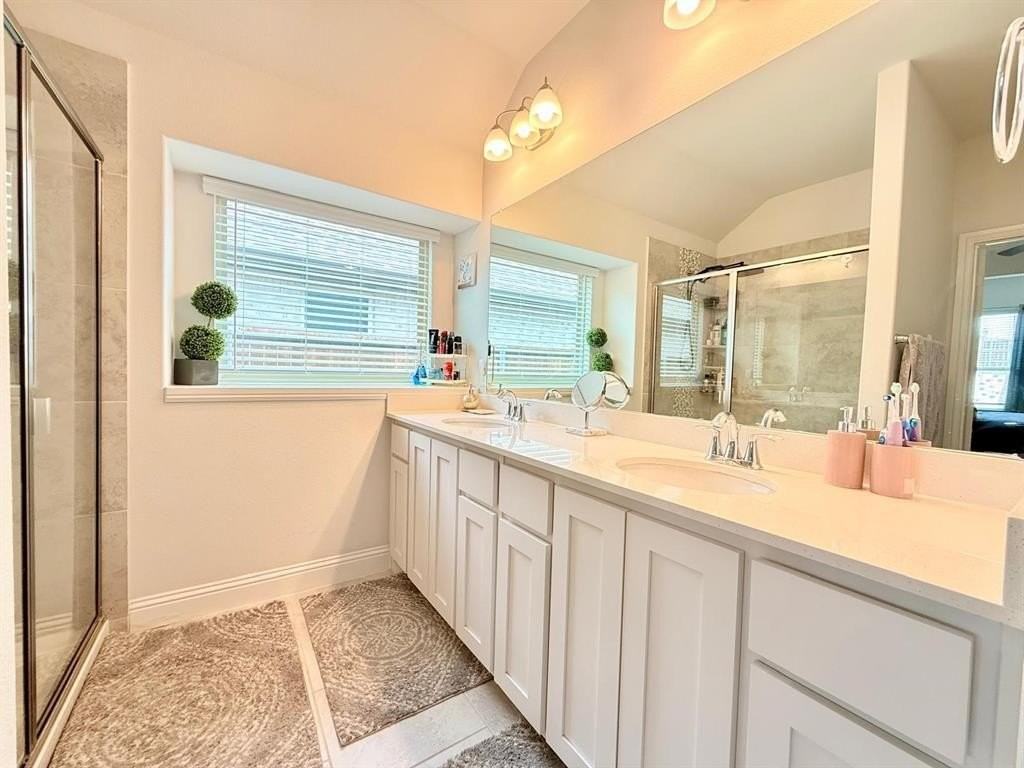 2211 Grassland Ave - Photo 6 of 23