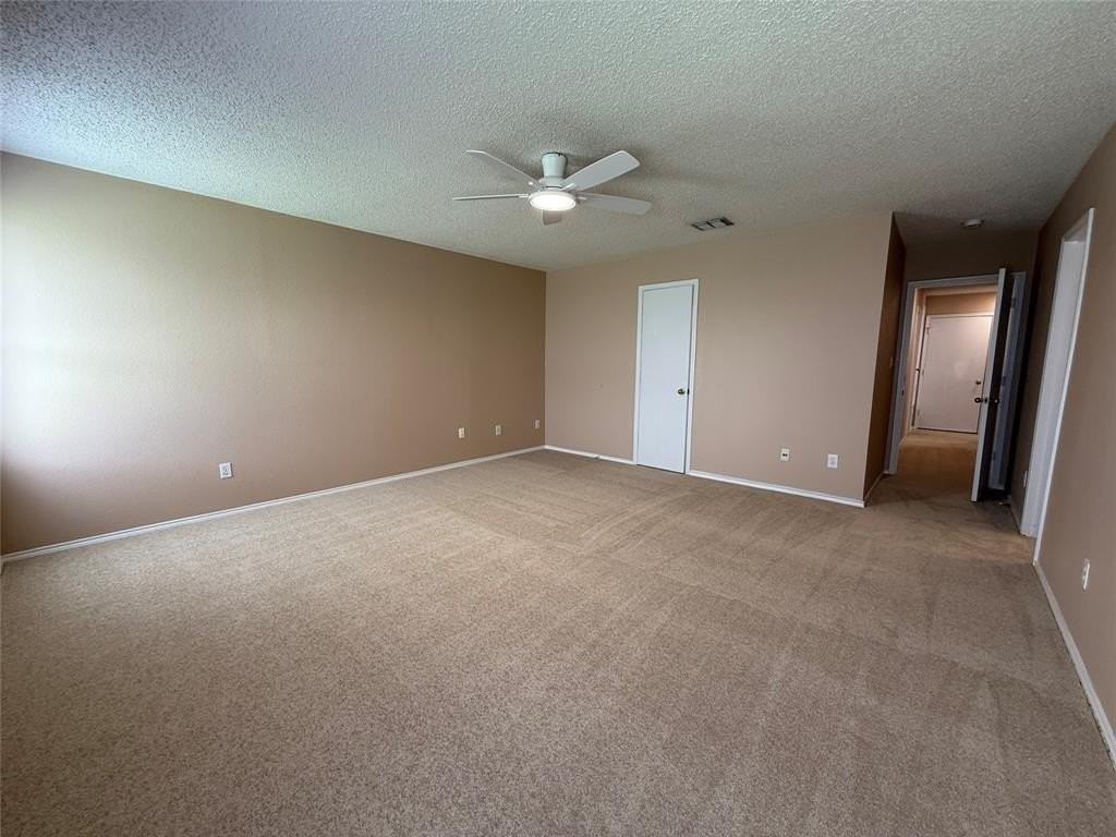 4417 Courtside Dr - Photo 7 of 15