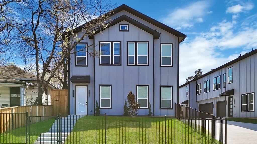 308 E 7th St - Photo 2 of 33