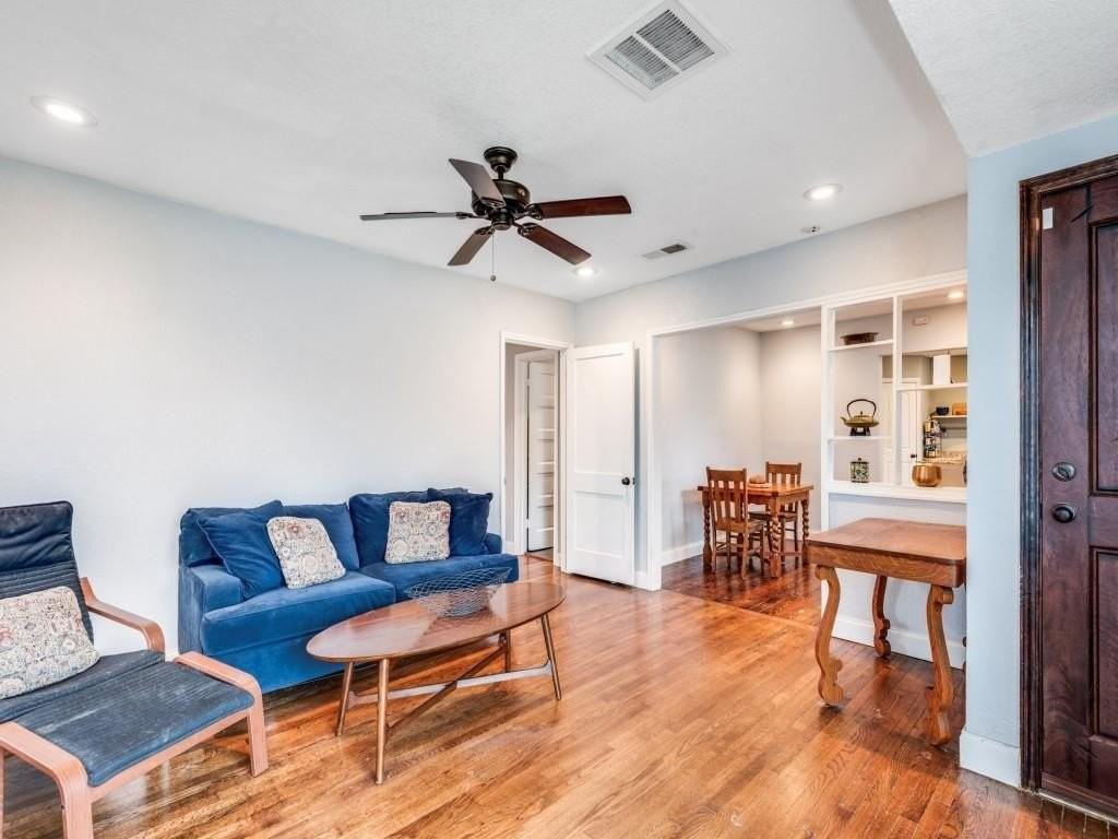 4337 Geddes Ave - Photo 6 of 25