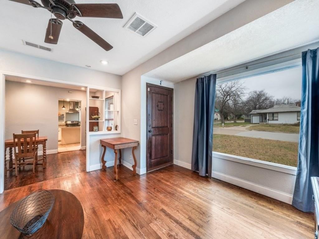 4337 Geddes Ave - Photo 7 of 25