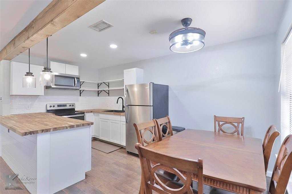 5841 Quail Run St - Photo 4 of 40