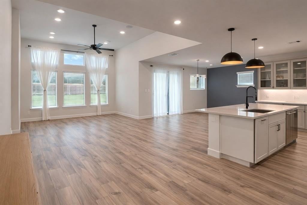 2912 Beau Daniel Dr - Photo 3 of 19