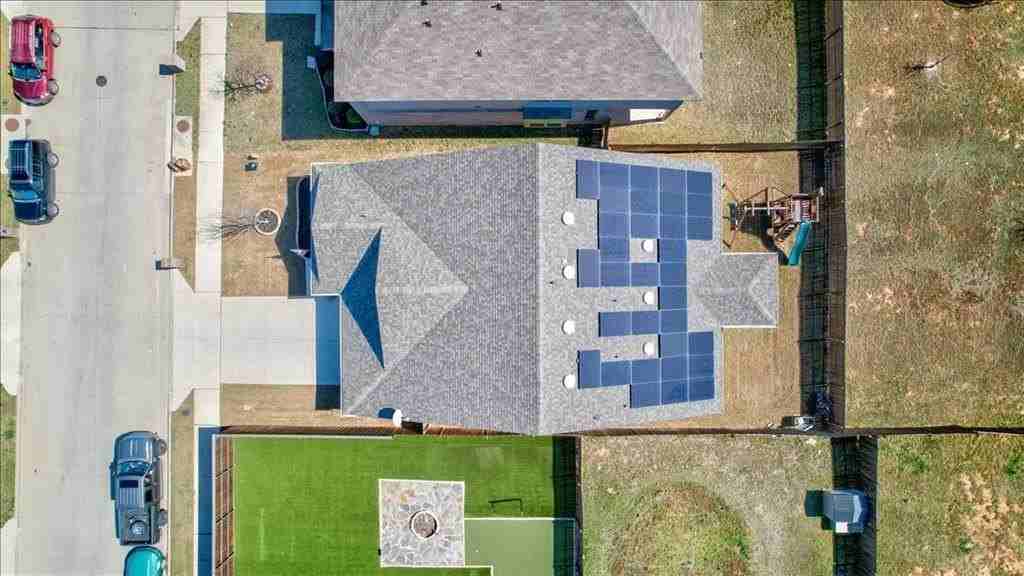 6233 Skysail Rd - Photo 2 of 30