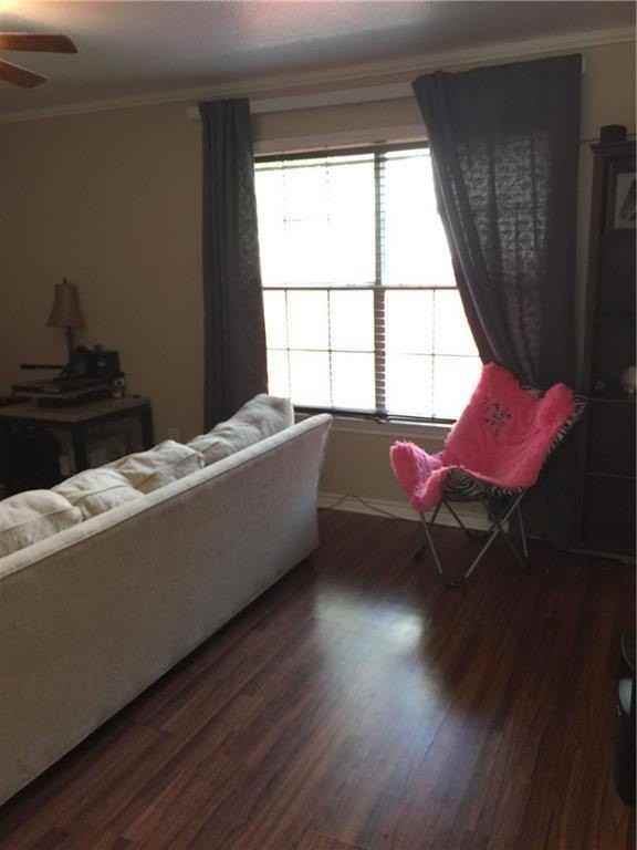 2527 Cunningham St - Photo 6 of 29