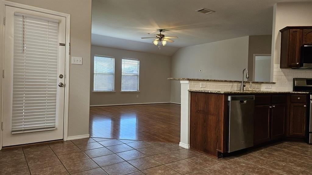 9721 Zaharias Dr - Photo 7 of 23