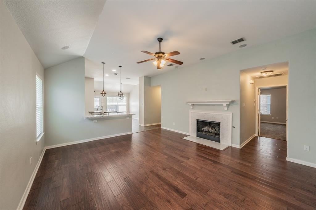 12125 Toffee St - Photo 2 of 40