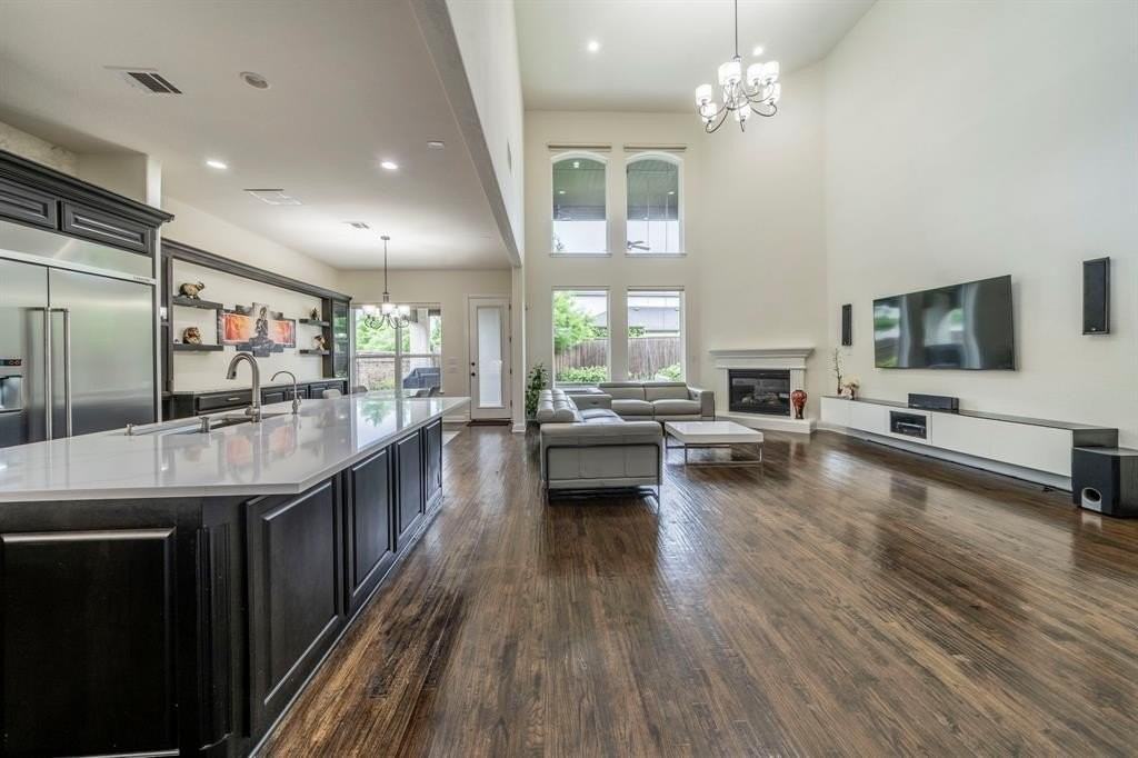 13122 Dolomite Dr - Photo 3 of 35