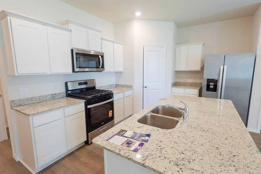 4005 Malachite Dr - Photo 7 of 27