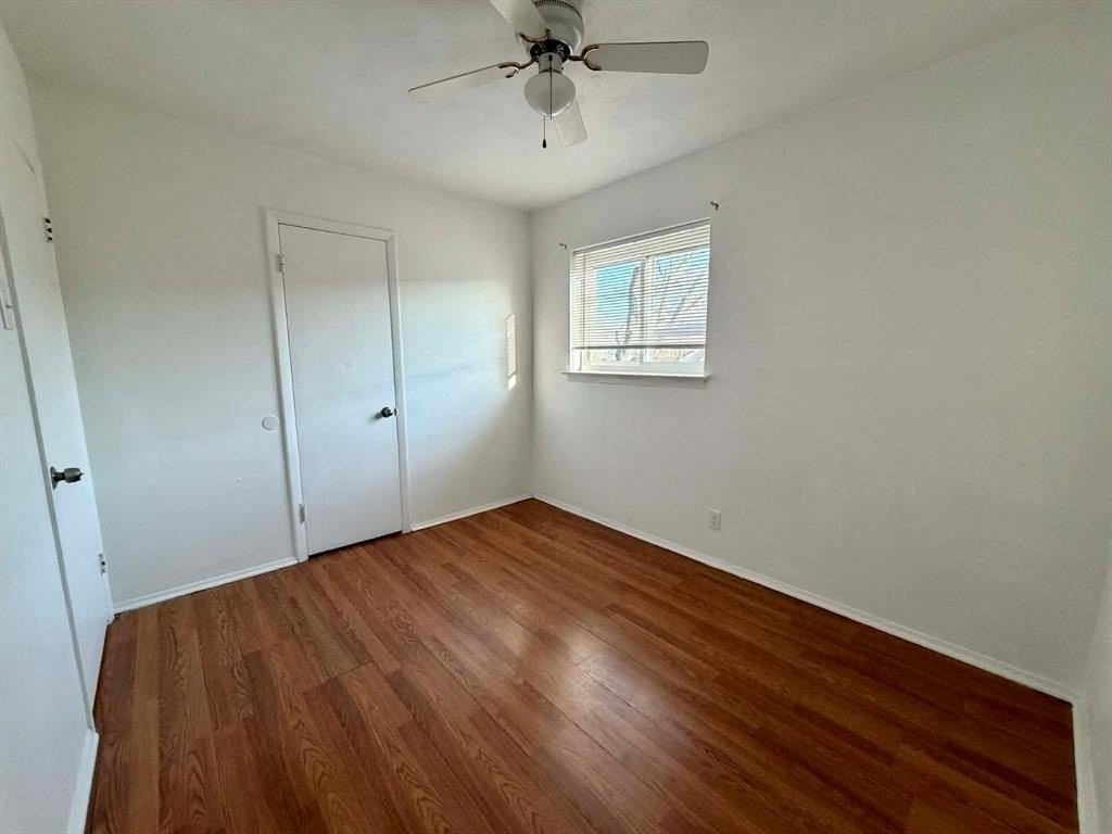 321 La Salle Dr - Photo 3 of 5