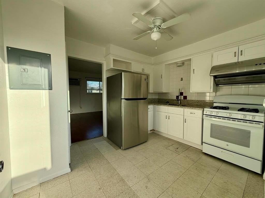 321 La Salle Dr - Photo 4 of 5