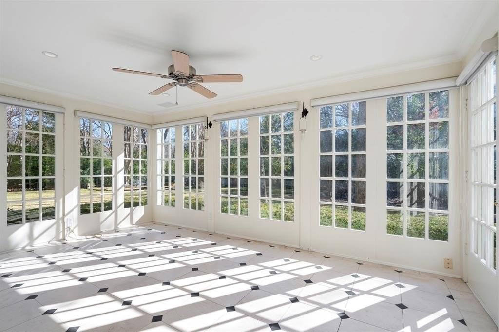 8530 Jourdan Way - Photo 7 of 39