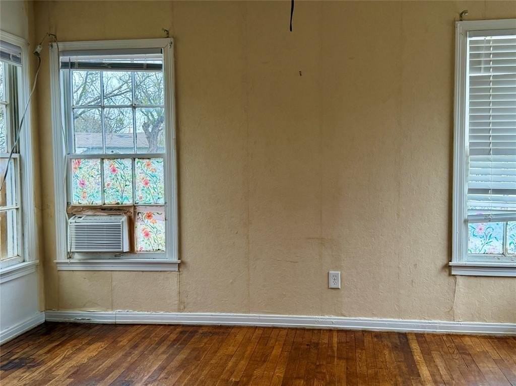 1702 S 17th St - Photo 7 of 8