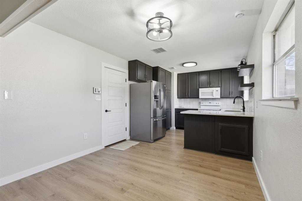 507 Pearl St - Photo 7 of 25