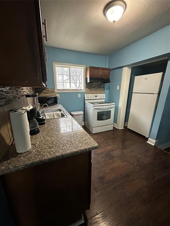 5800 Truman Dr - Photo 4 of 10