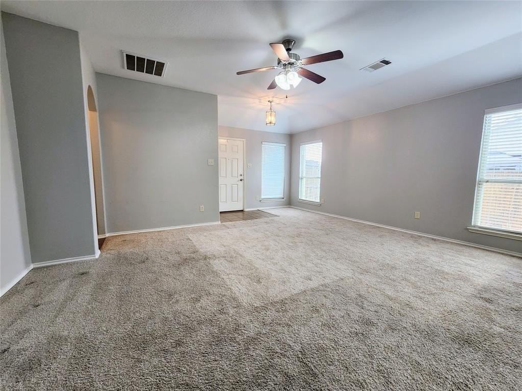 1809 Rodeo Dr - Photo 6 of 20