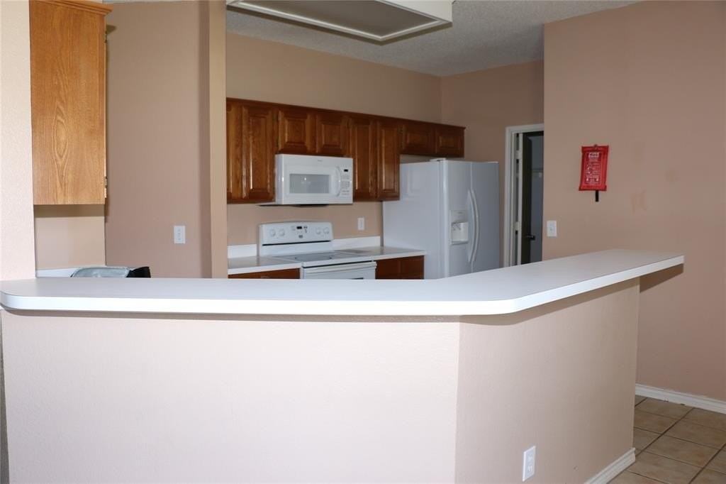 9513 Western Trl - Photo 5 of 21