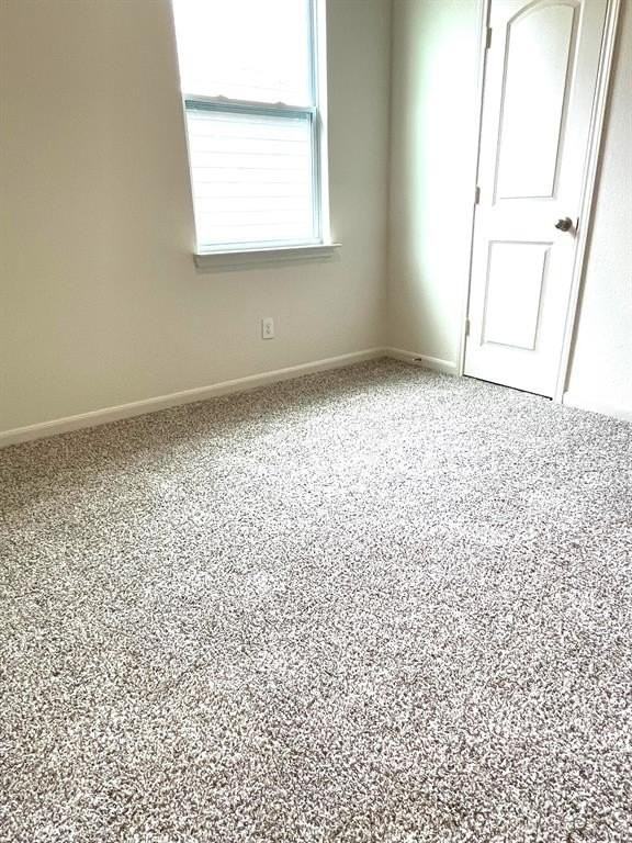 2102 Pondera St - Photo 7 of 15