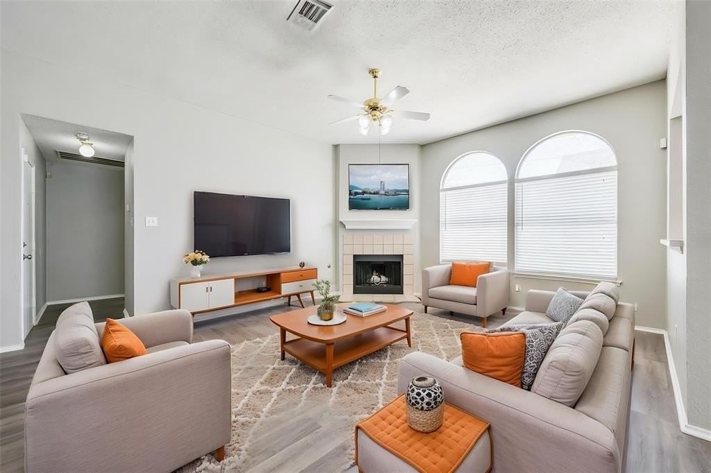 6431 St Leonard Dr - Photo 7 of 36