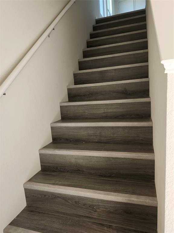 5100 Waterford Dr - Photo 4 of 19