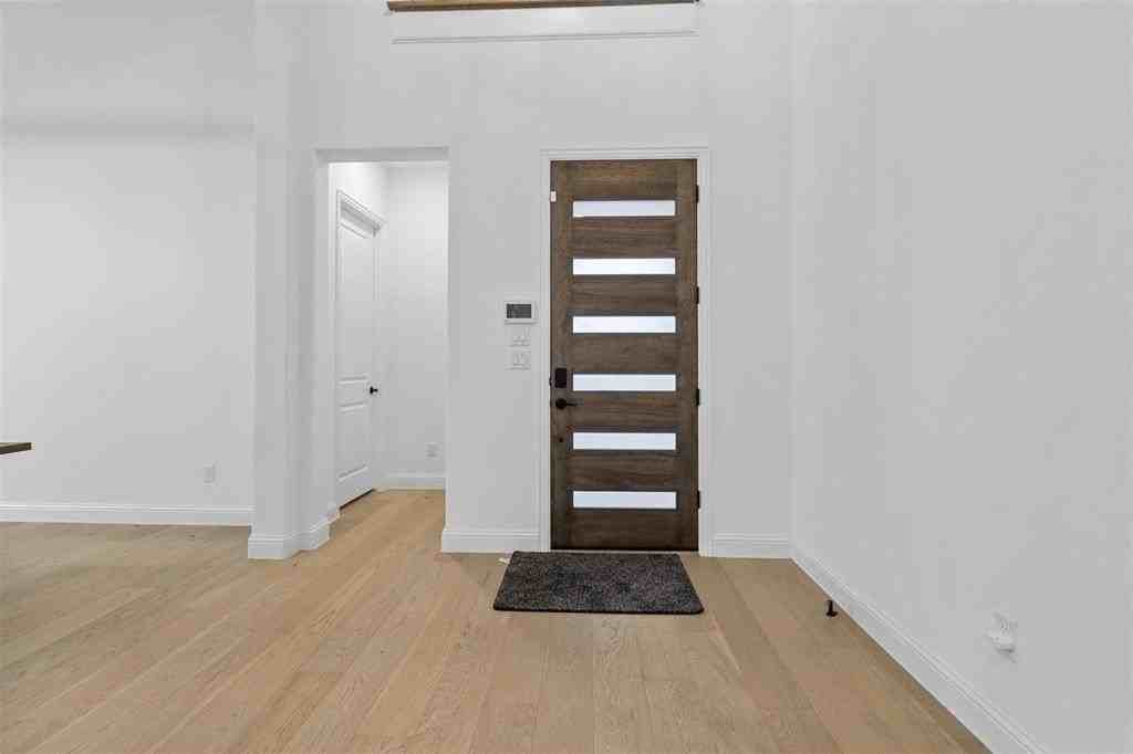 2241 Red Cedar Trl - Photo 4 of 31