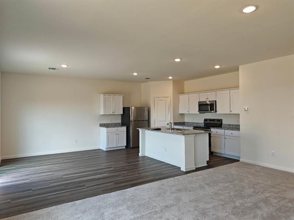 2308 States St - Photo 4 of 19