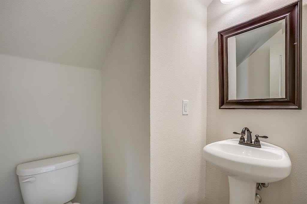 398 Spyglass Dr - Photo 6 of 15