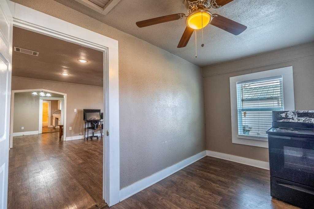 203 W Purdom Ave - Photo 3 of 21