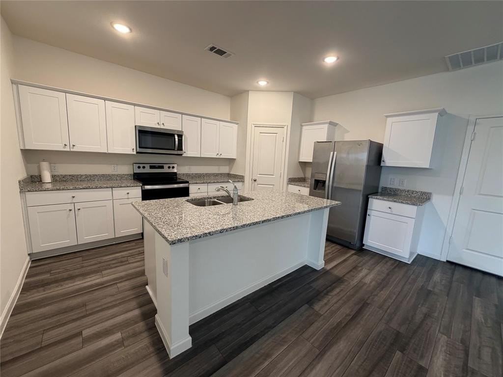 609 Delaware Ave - Photo 3 of 23