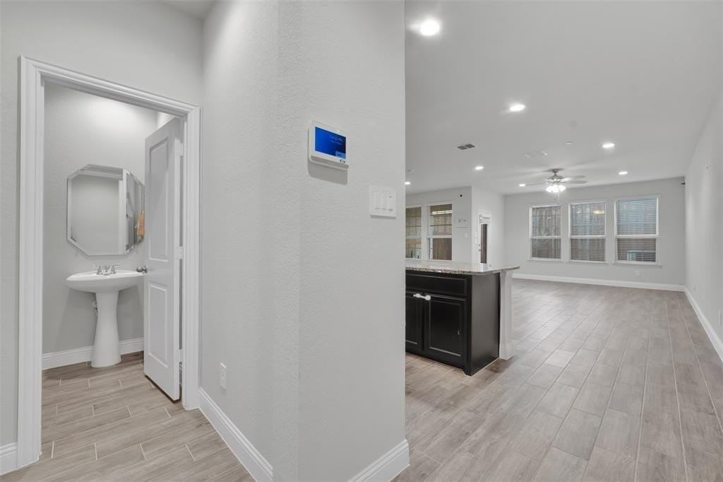 603 Sandiford Ct - Photo 3 of 25