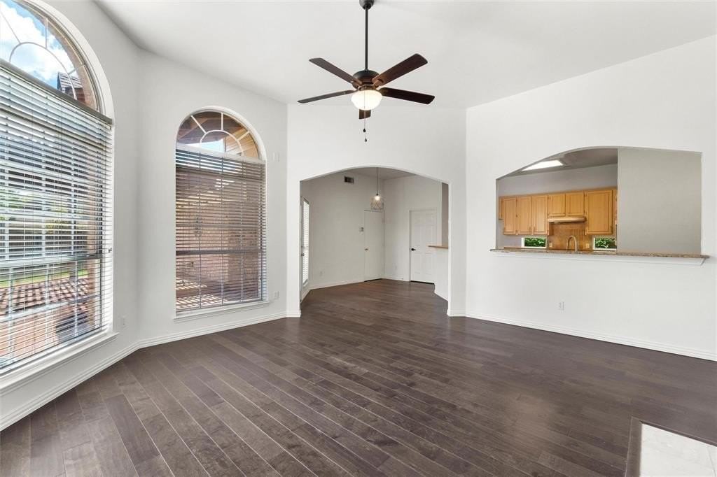 1203 Cordova Dr - Photo 5 of 27