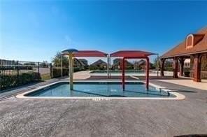 1212 Amazon Dr - Photo 2 of 12