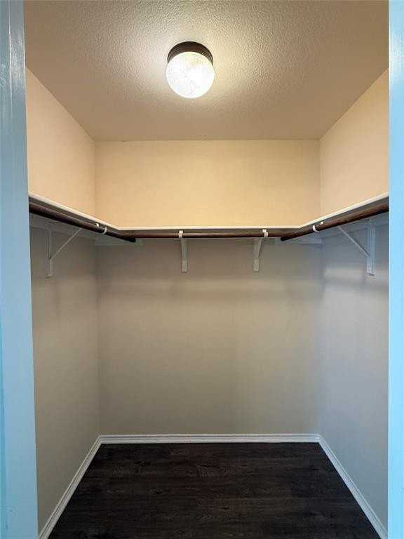 1212 Amazon Dr - Photo 6 of 13