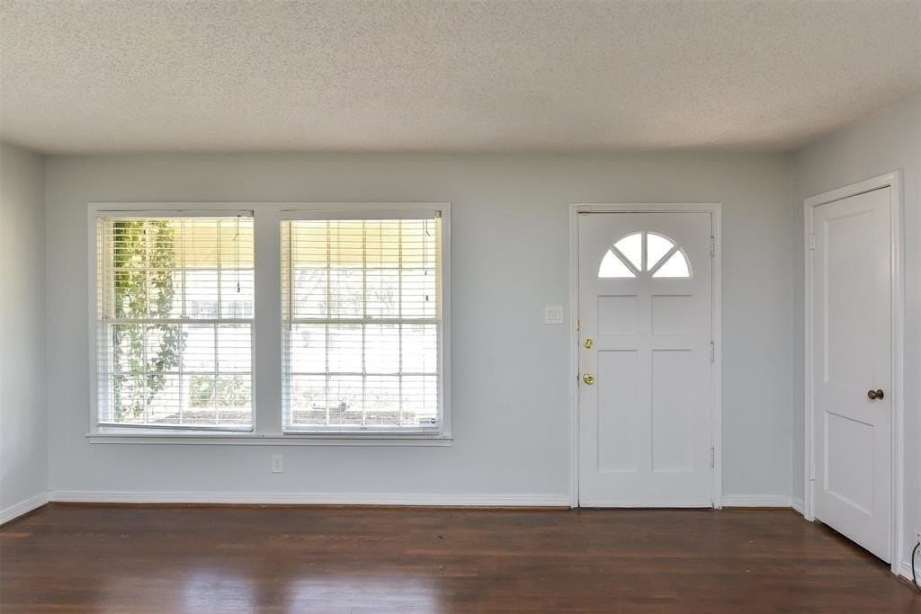 4004 Anita Ave - Photo 2 of 19